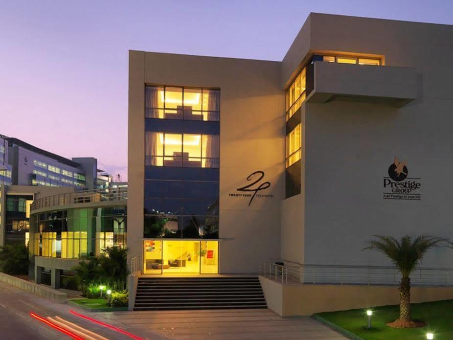 24 Tech Hotel Bangalore Eksteriør billede